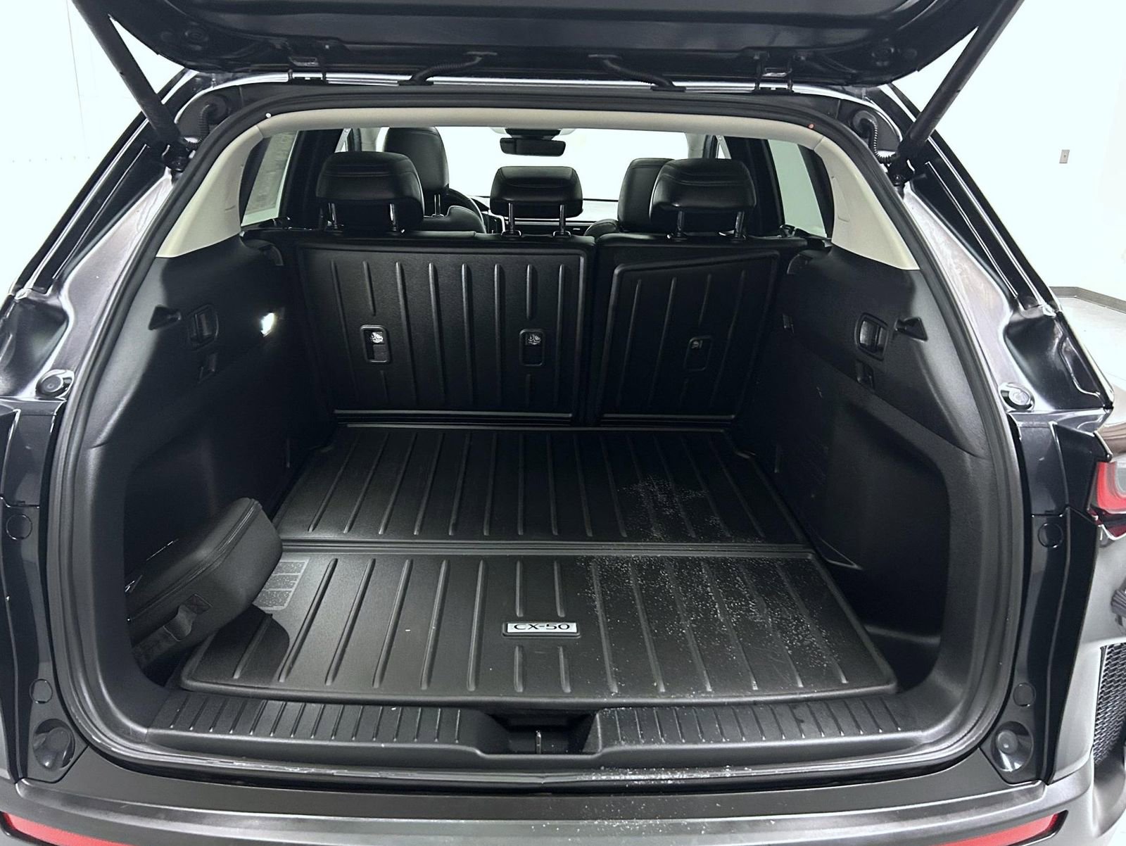 Certified 2025 MAZDA CX-50 AWD 2.5 Turbo w/ Weather Package image 9