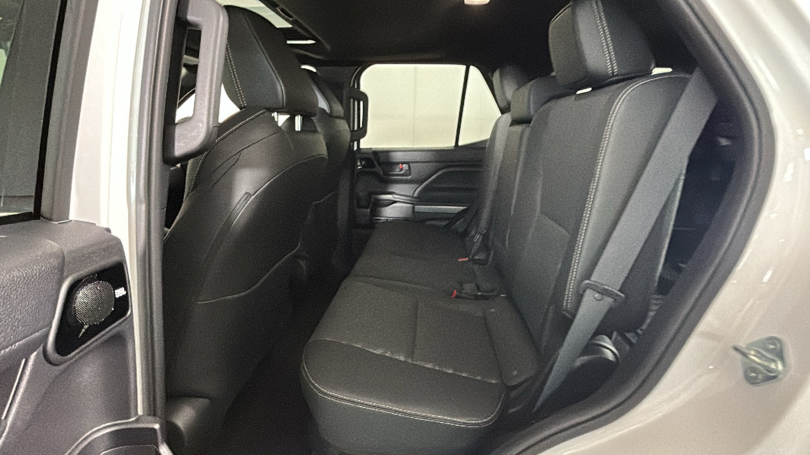 Used 2025 Toyota 4Runner TRD Off-Road Premium w/ Tow Technology Package AWD/4WD image 32