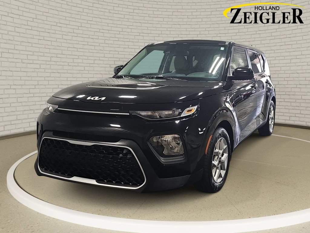 Used 2022 Kia Soul LX w/ Technology Package FWD video 1