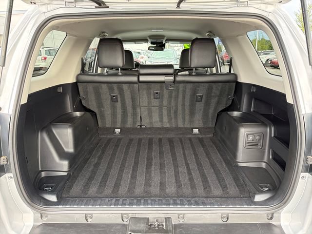 Used 2022 Toyota 4Runner TRD Off-Road Premium AWD/4WD image 29
