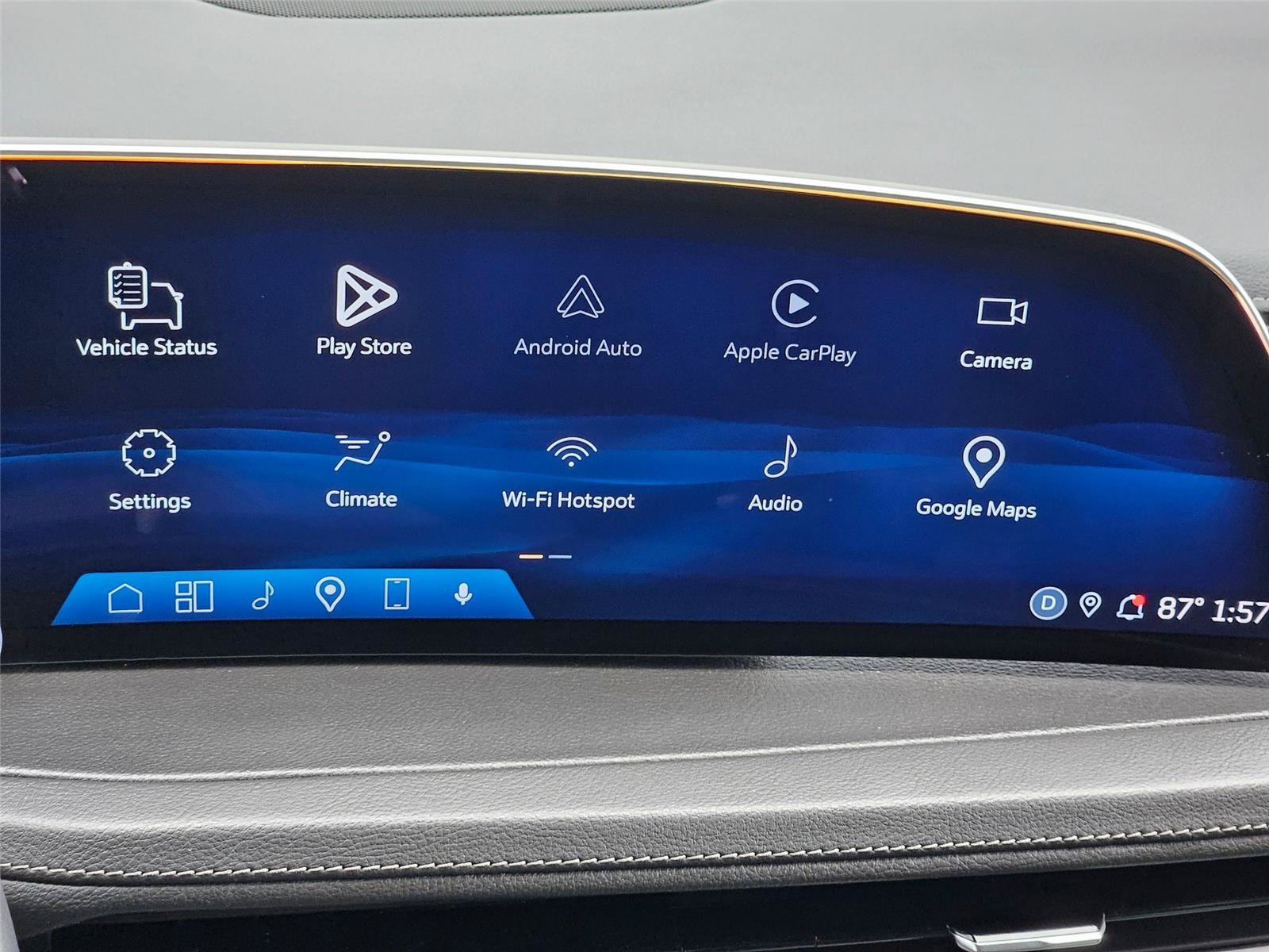 Used 2025 Cadillac XT4 Premium Luxury AWD/4WD image 7