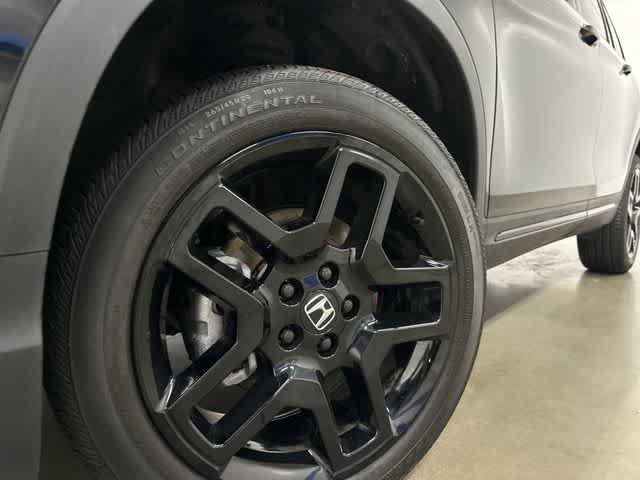 Certified 2025 Honda Passport Black Edition image 29