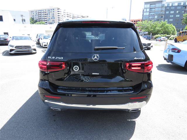 Certified 2024 Mercedes-Benz GLB 250 4MATIC image 3