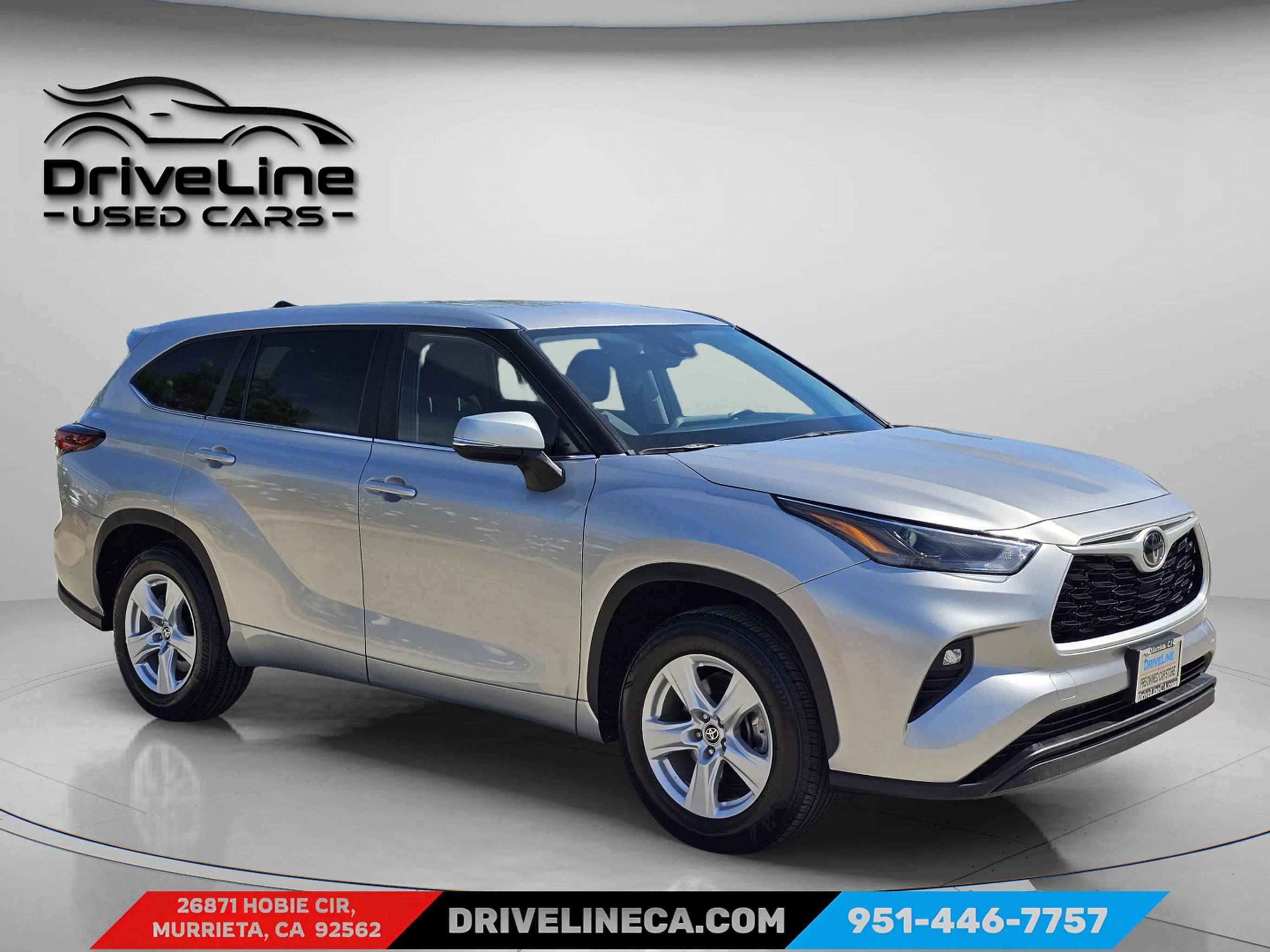 Used 2025 Toyota Highlander LE FWD image 7