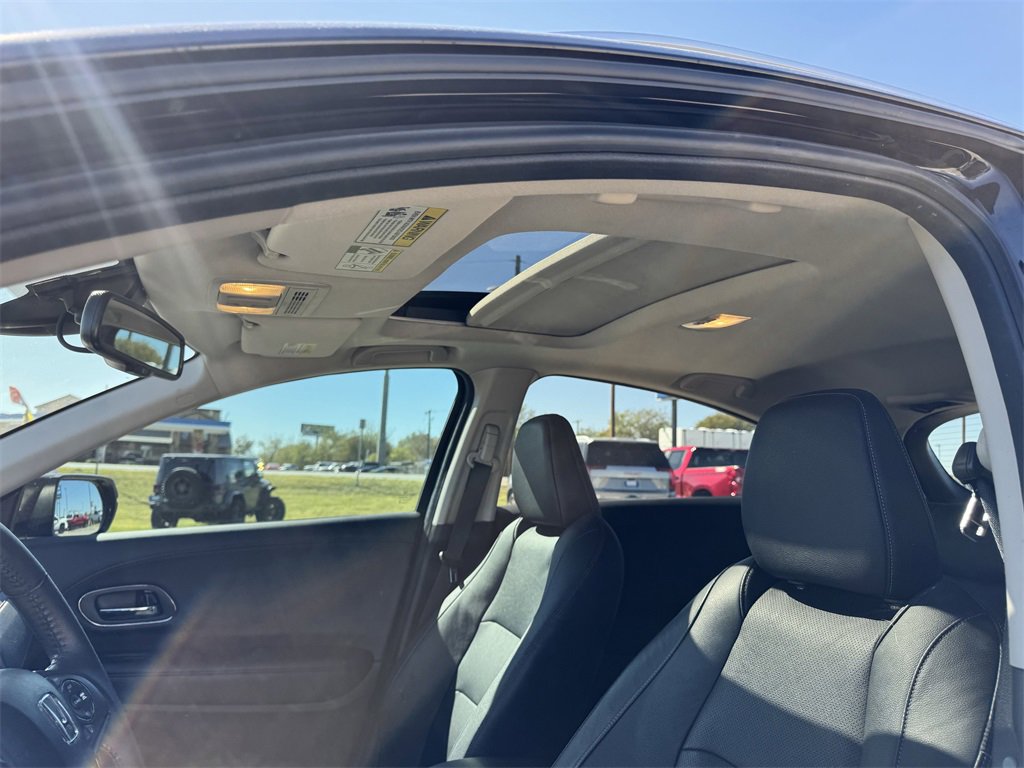 Used 2022 Honda HR-V EX-L image 18