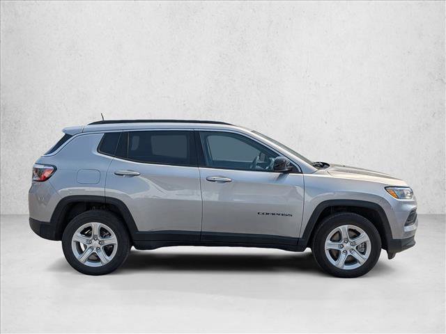 Used 2023 Jeep Compass Latitude w/ Sun and Sound Group image 4
