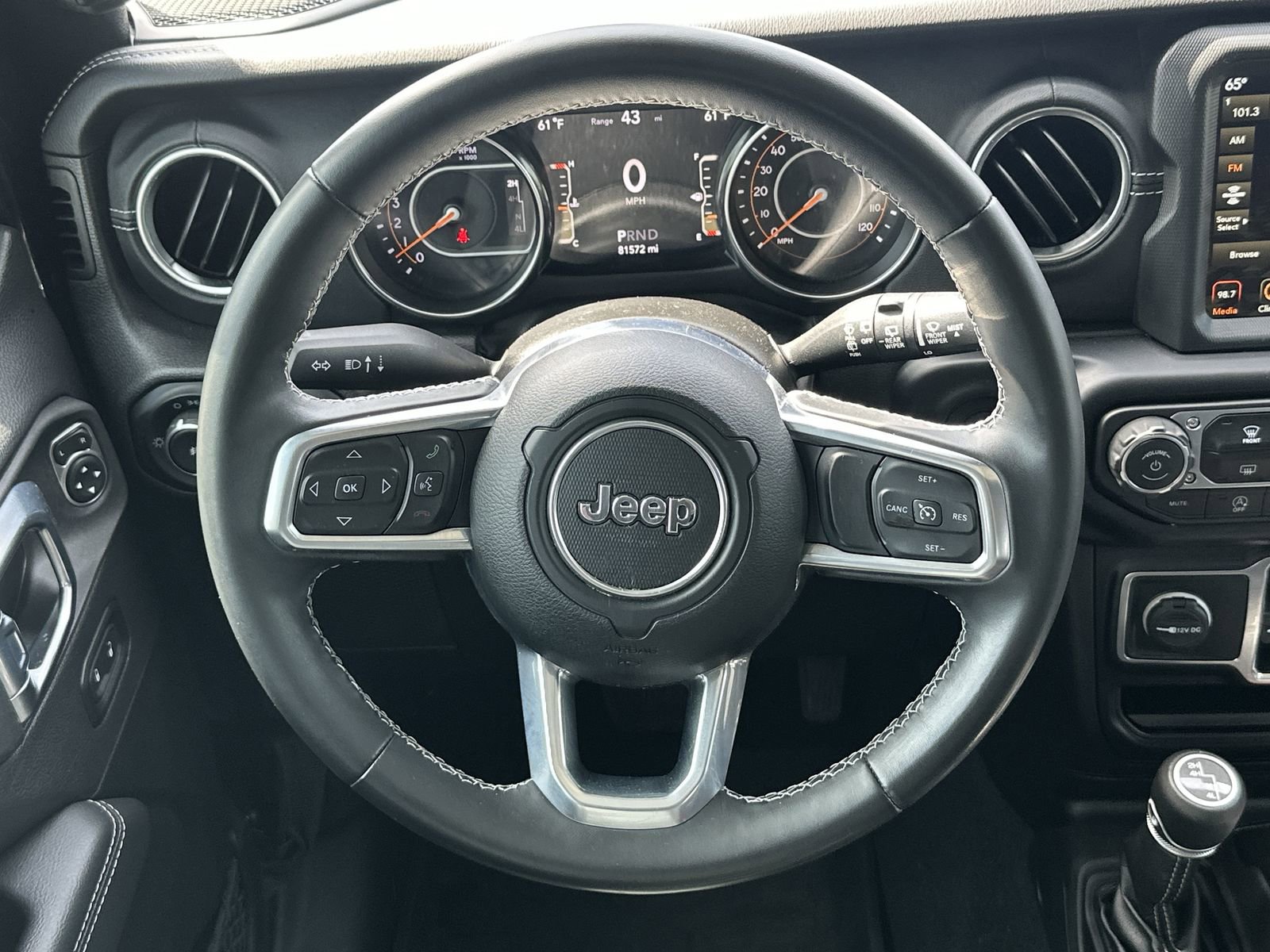 Used 2022 Jeep Wrangler Unlimited Sahara AWD/4WD image 19