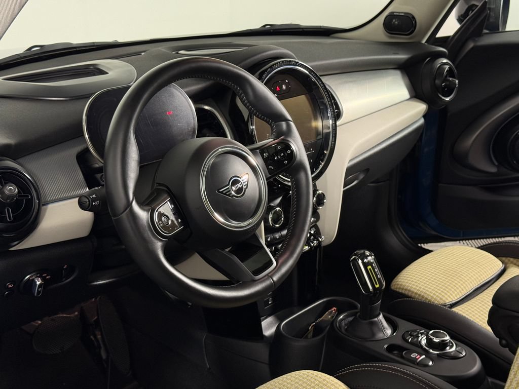 Certified 2024 MINI Cooper SE FWD image 11