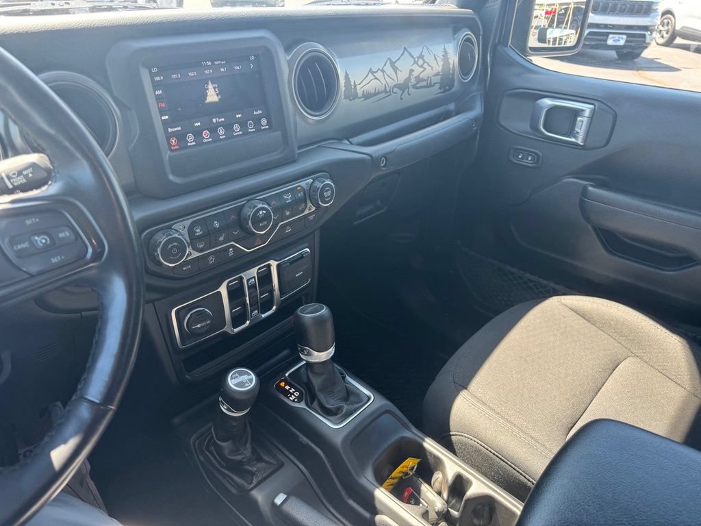 Used 2022 Jeep Gladiator Sport AWD/4WD image 12