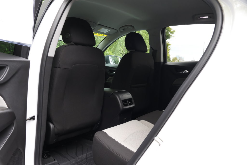 Certified 2024 Chevrolet Equinox LS w/ LS Convenience Package FWD image 43