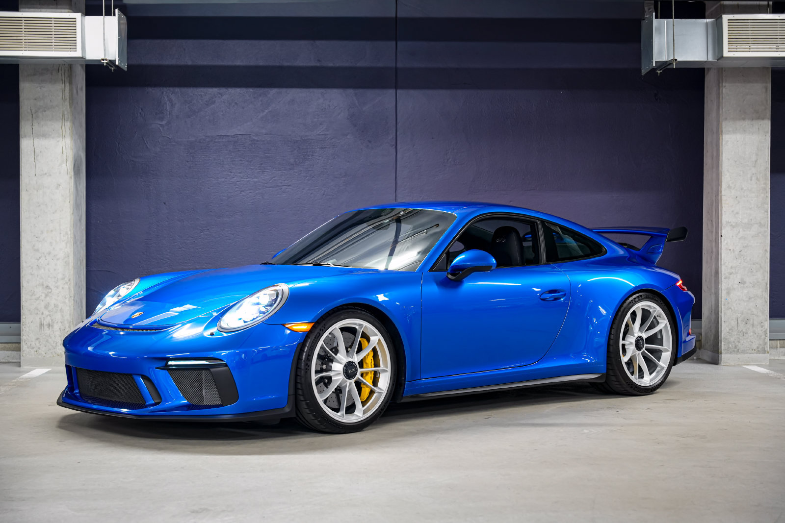 Used 2018 Porsche 911 GT3 RWD image 6