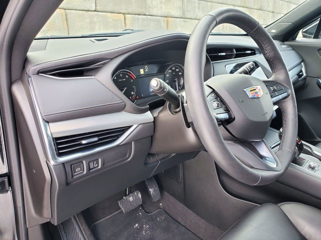 Certified 2023 Cadillac XT4 Premium Luxury w/ Cold Weather Package image 14