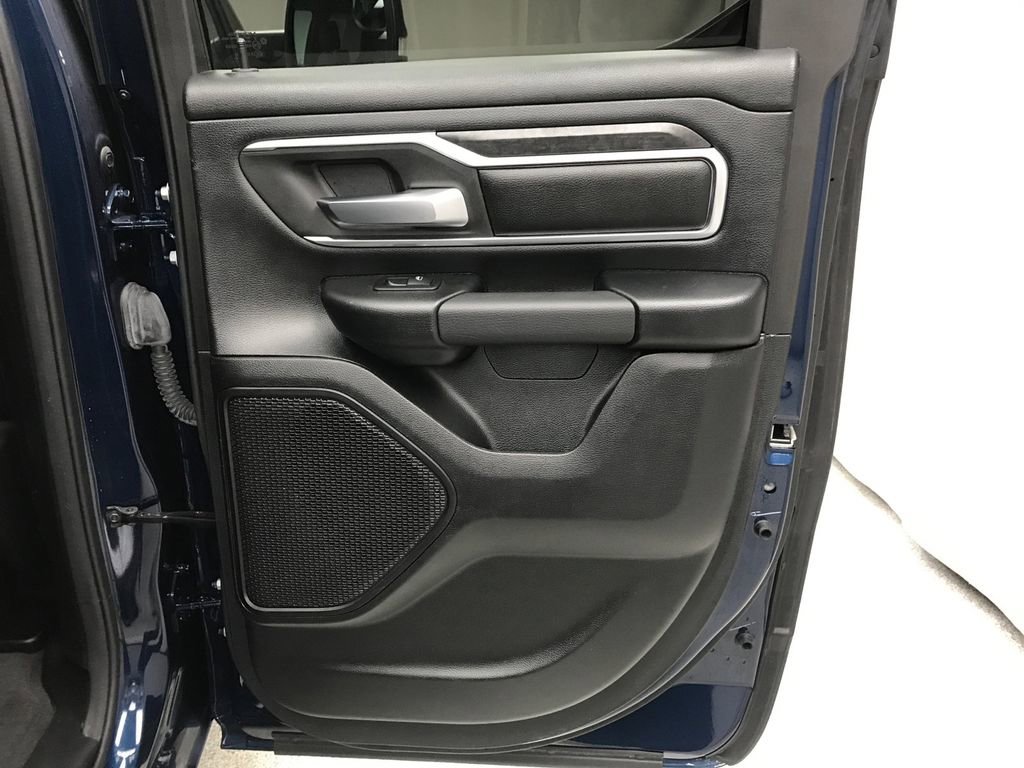 Used 2021 RAM 1500 Big Horn image 15