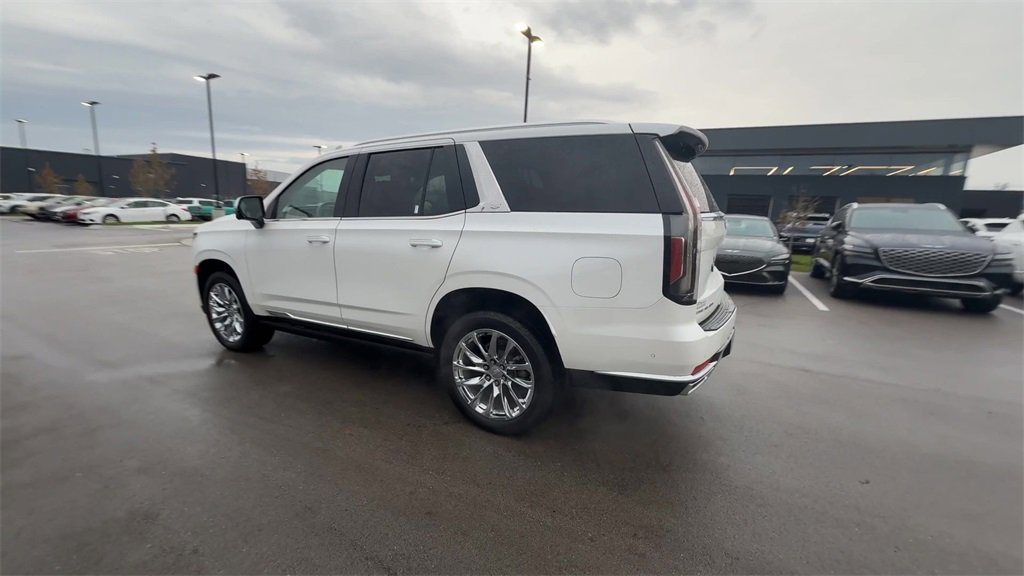 Used 2023 Cadillac Escalade Premium Luxury Platinum w/ Heavy-Duty Trailer Package image 5