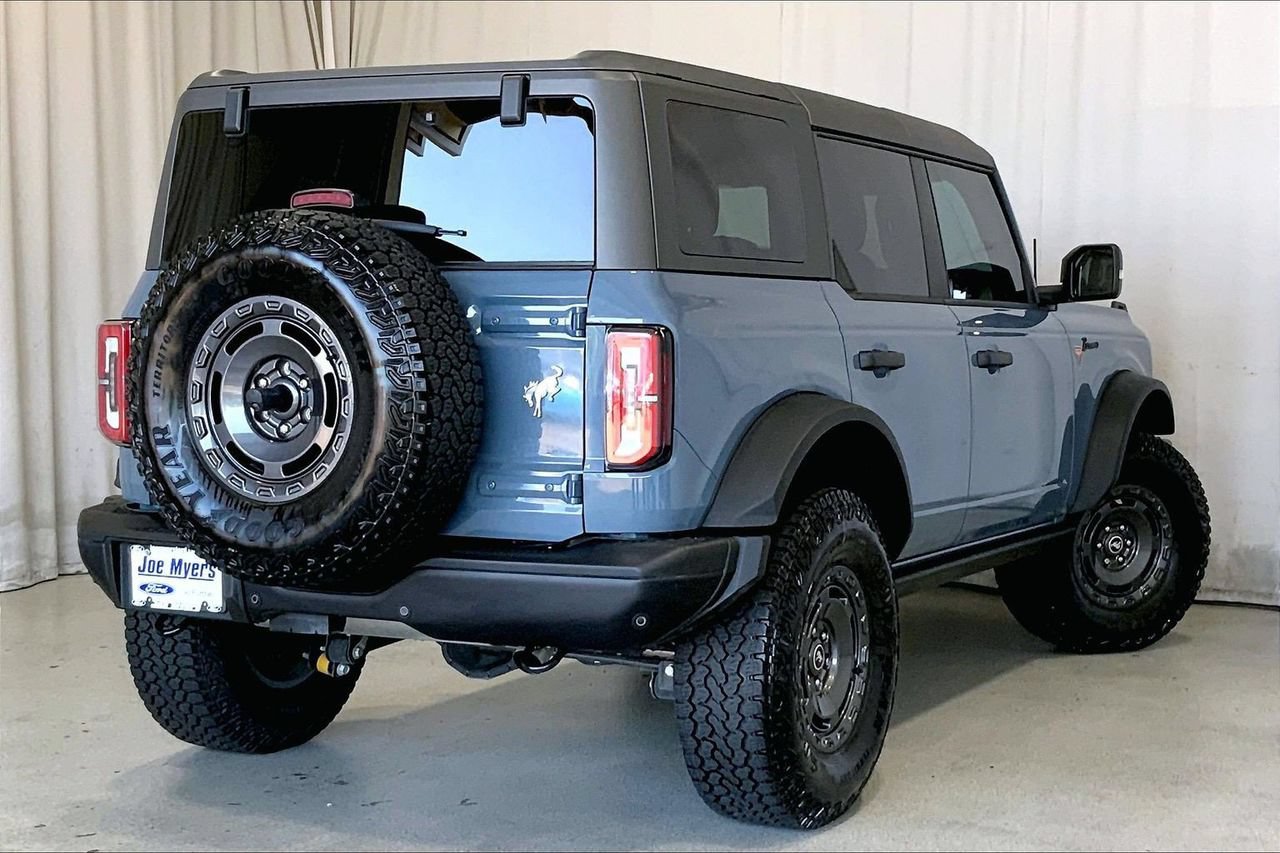 Used 2025 Ford Bronco Badlands AWD/4WD image 13