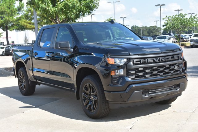 New 2026 Chevrolet Silverado 1500 Custom w/ LPO, Dark Essentials Package AWD/4WD image 3