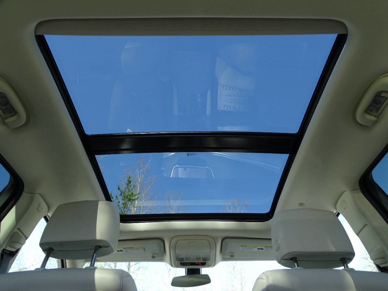 Used 2017 Cadillac XT5 Luxury image 3