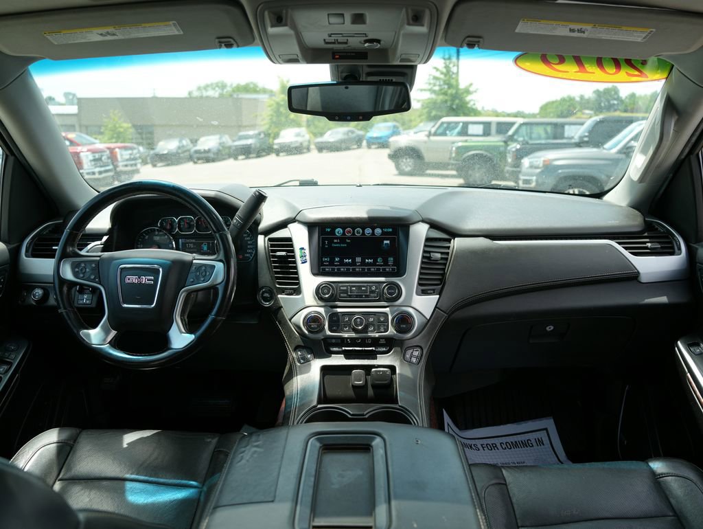 Used 2019 GMC Yukon XL SLT w/ Open Road Package AWD/4WD image 10