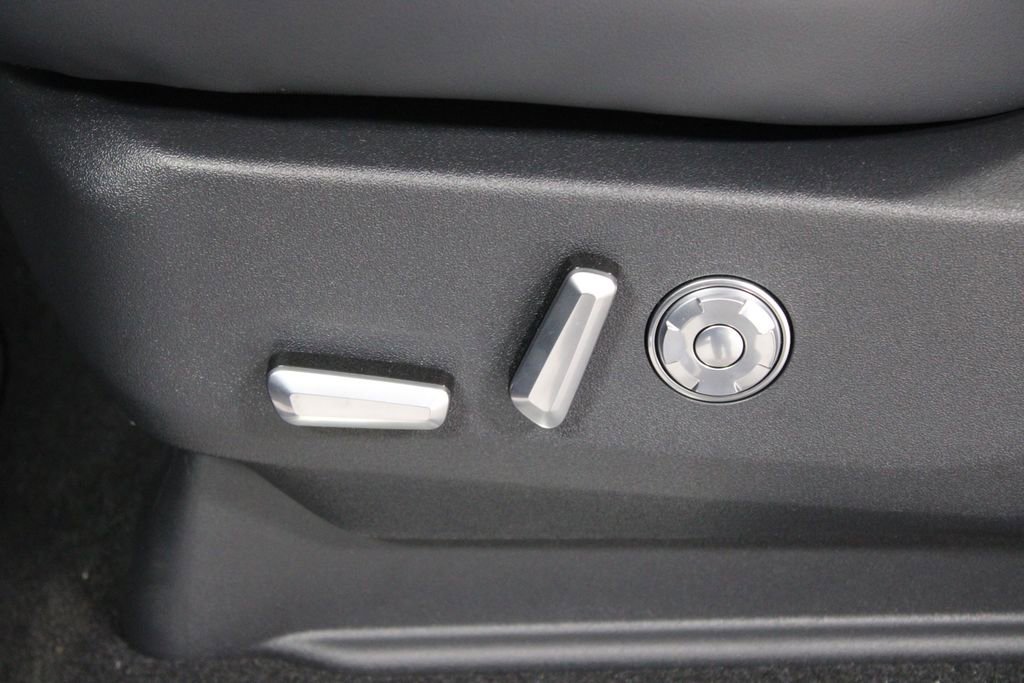 New 2026 Lincoln Navigator L Reserve w/ Jet Appearance Package AWD/4WD image 23