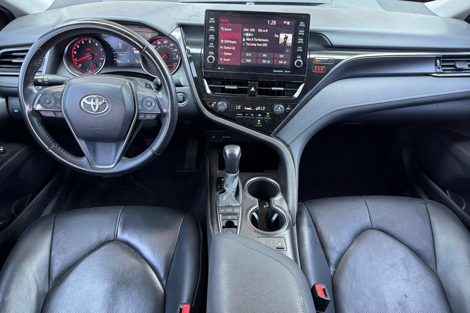 Used 2021 Toyota Camry XSE FWD image 17