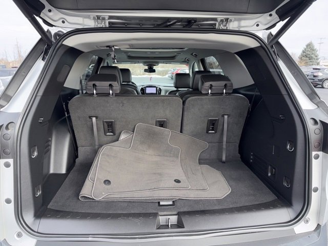 Used 2020 Chevrolet Traverse LT w/ LT Premium Package image 8