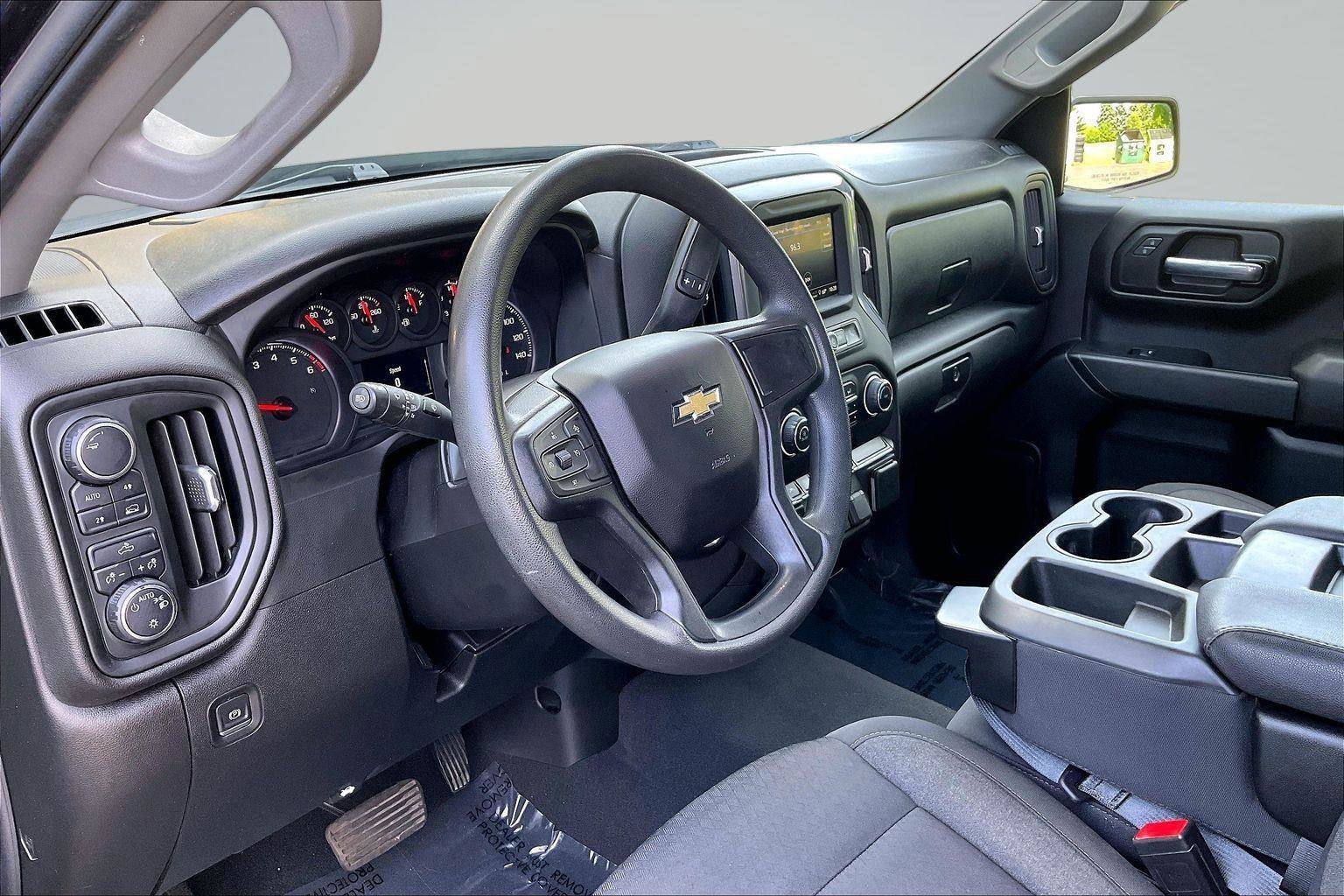 Used 2023 Chevrolet Silverado 1500 Custom AWD/4WD image 15