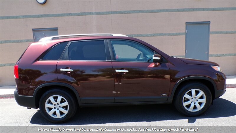 Used 2012 Kia Sorento LX AWD/4WD image 6