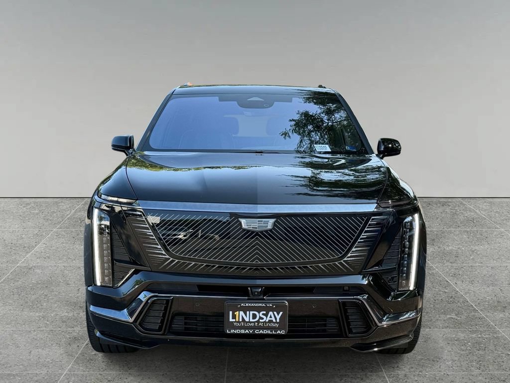 Used 2026 Cadillac Vistiq Luxury w/ LPO, Floor Liner Package AWD/4WD image 8