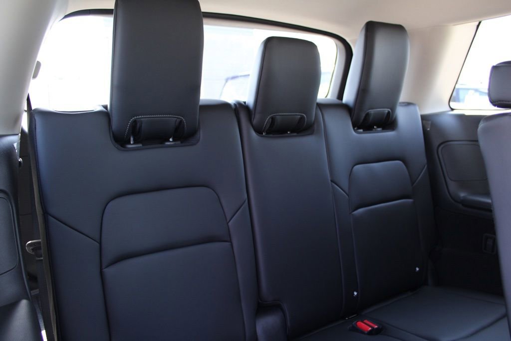 New 2026 Nissan Pathfinder SL image 18