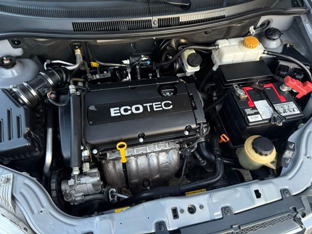 Used 2009 Chevrolet Aveo LT image 25