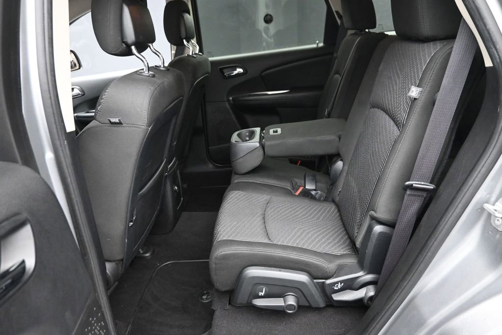 Used 2016 Dodge Journey SXT w/ Comfort/Convenience Group AWD/4WD image 12