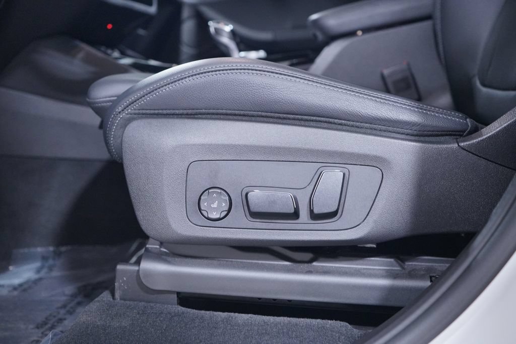 Used 2024 BMW X3 sDrive30i w/ Convenience Package RWD image 8