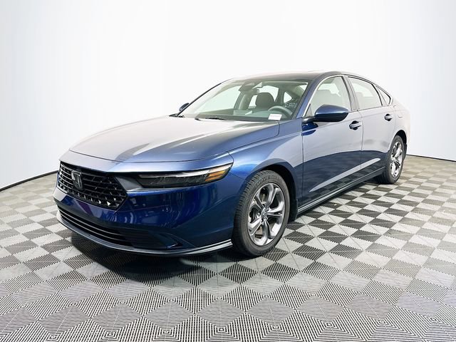 Used 2024 Honda Accord EX image 4