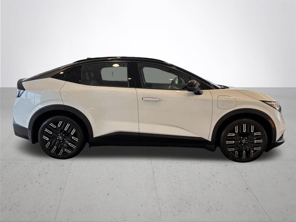 New 2026 Nissan Leaf Platinum+ w/ Cargo Package (Platinum+) FWD image 6