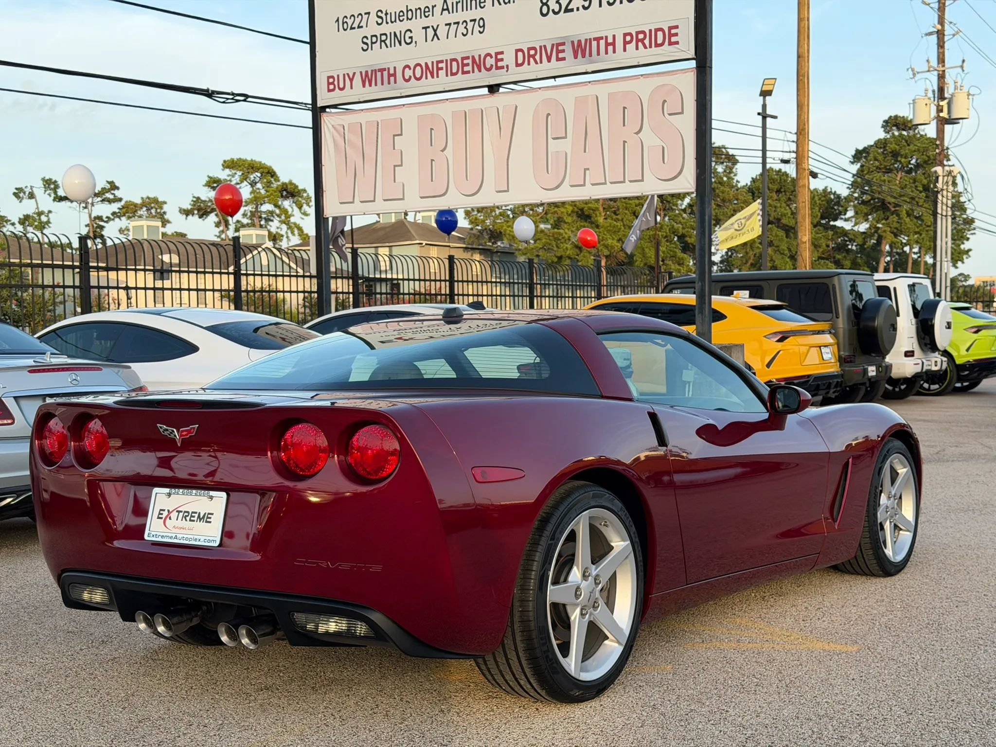 Used 2005 Chevrolet Corvette Coupe w/ Preferred Equipment Group RWD image 9