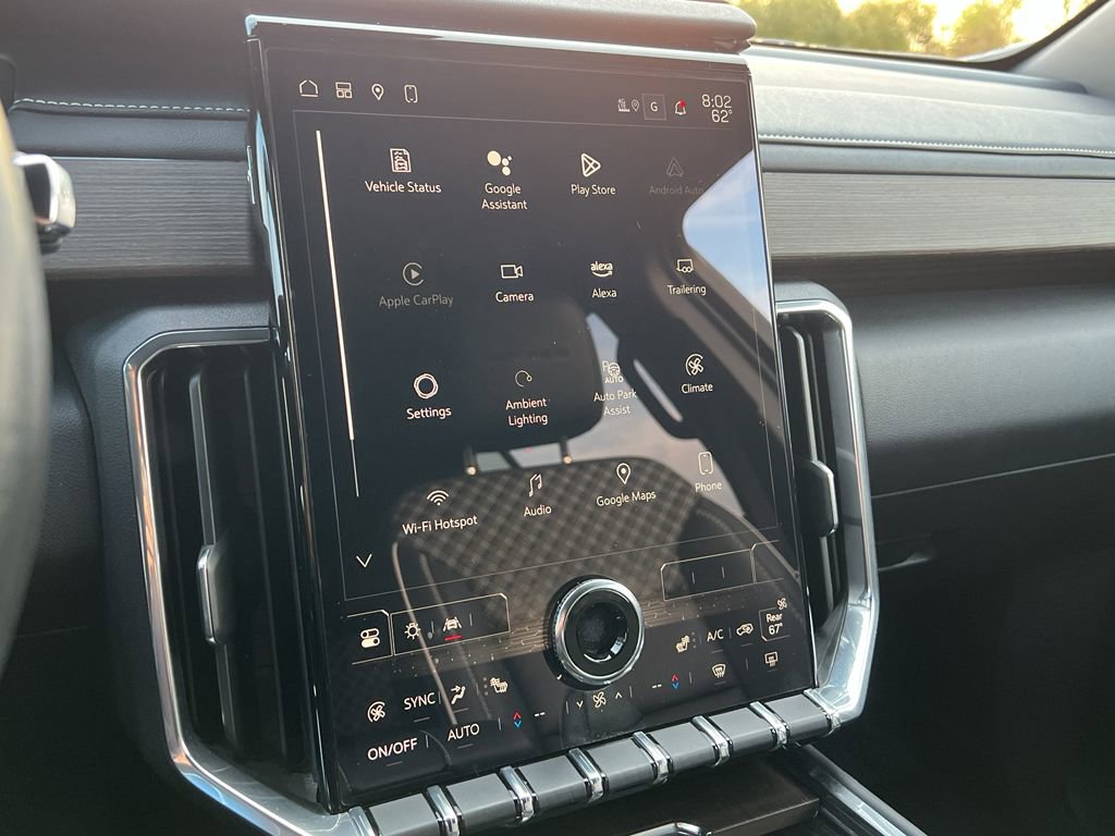 Used 2024 GMC Acadia Denali w/ Super Cruise Package image 24