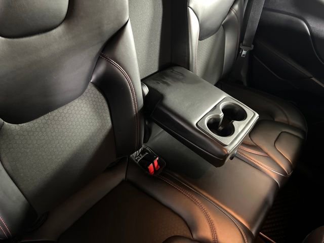 Used 2020 Jeep Cherokee Trailhawk image 29