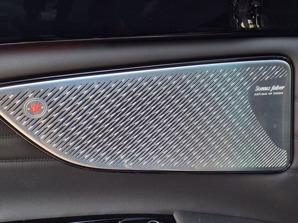 New 2025 Maserati Grecale Modena image 18