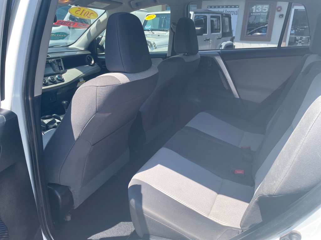 Used 2015 Toyota RAV4 LE image 24