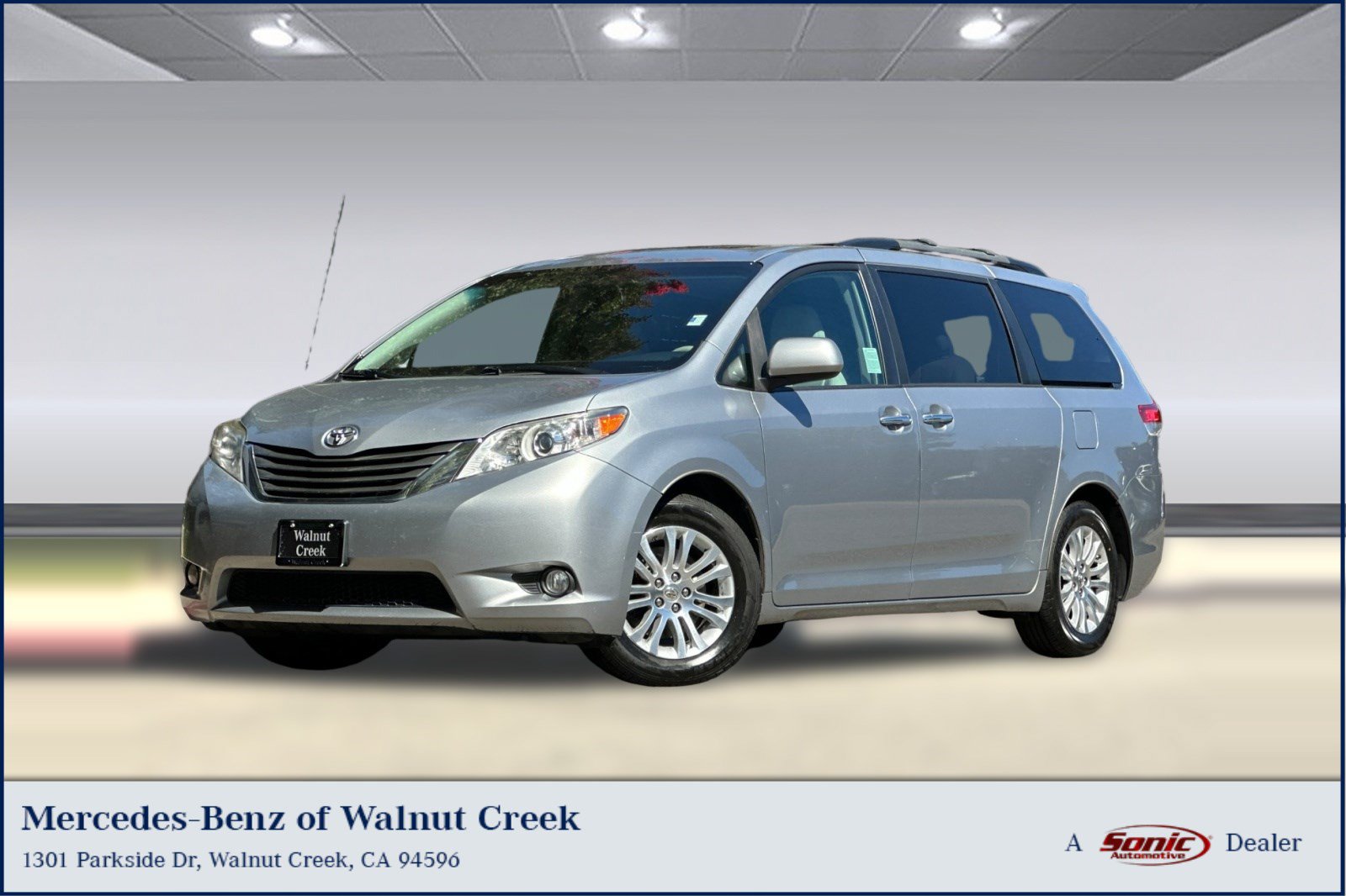 Used 2014 Toyota Sienna XLE FWD image 1