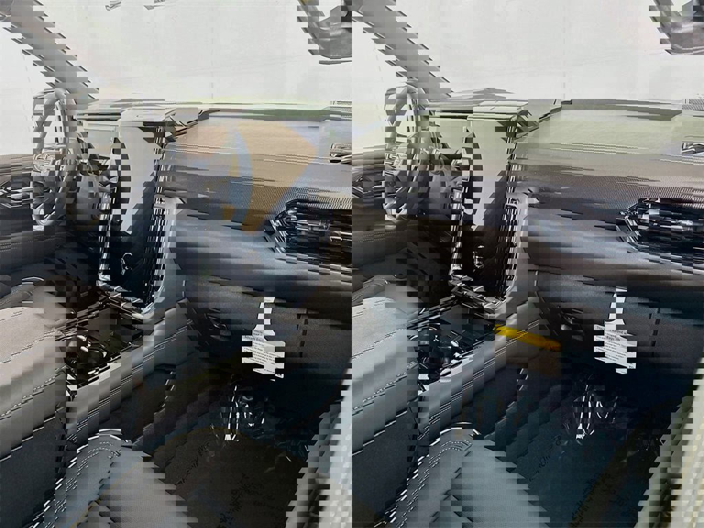 New 2026 GMC Yukon XL Elevation w/ LPO, Elevation Black Package image 25