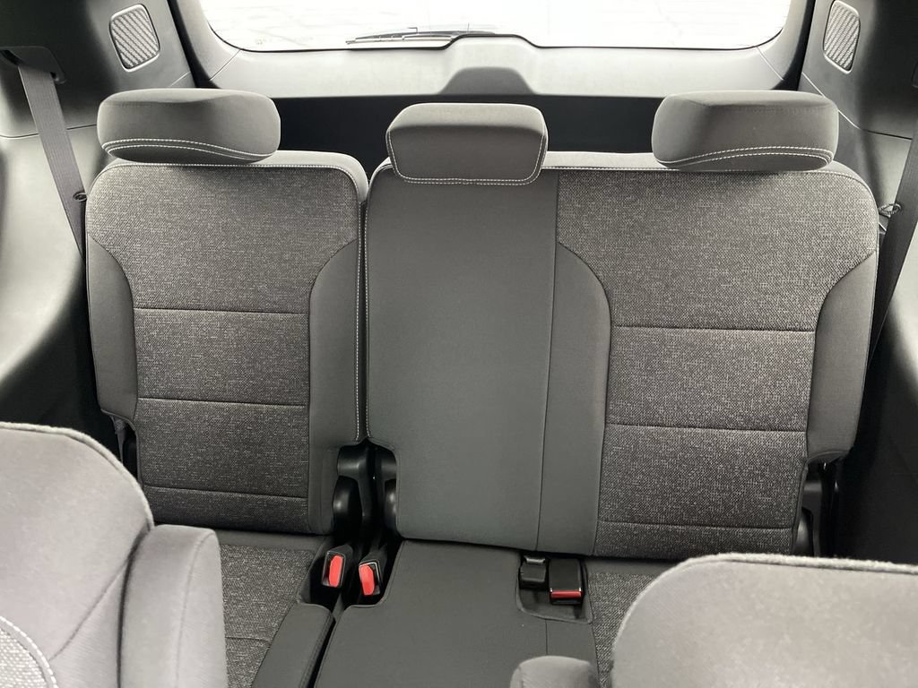New 2026 Chevrolet Traverse LT w/ Driver Confidence Package FWD image 23