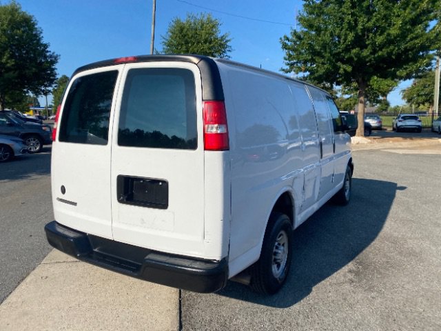 Used 2019 Chevrolet Express 2500 RWD image 3