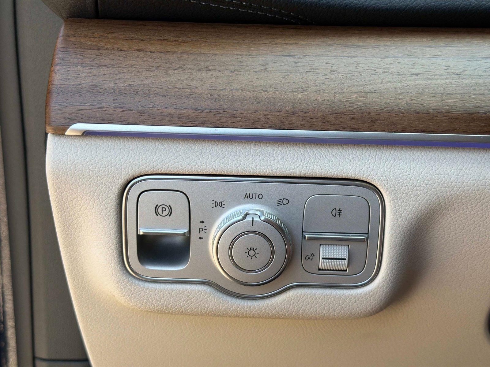 Certified 2021 Mercedes-Benz GLS 580 4MATIC image 29