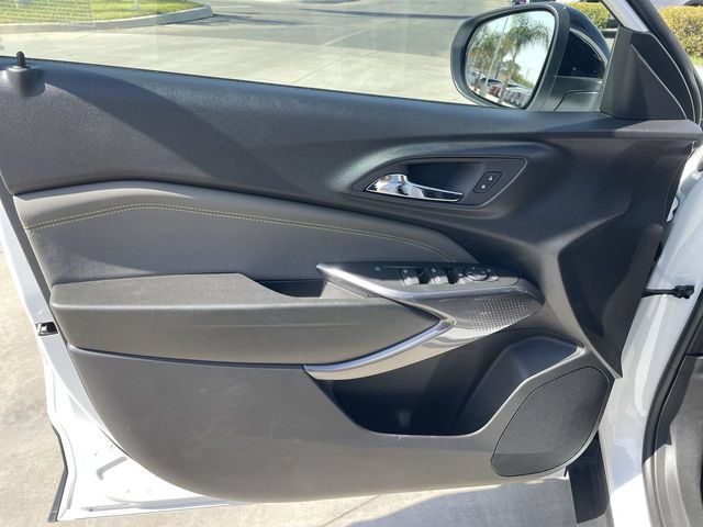 Used 2026 Chevrolet Trax ACTIV w/ Sunroof Package FWD image 21