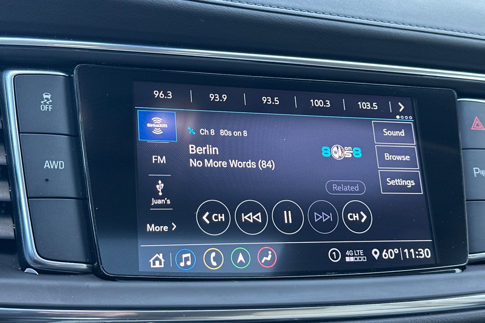 Used 2021 Buick Enclave Essence w/ Sound and Sites Package image 19