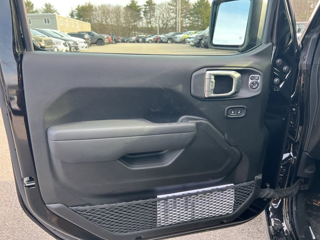 New 2026 Jeep Gladiator Sport image 19