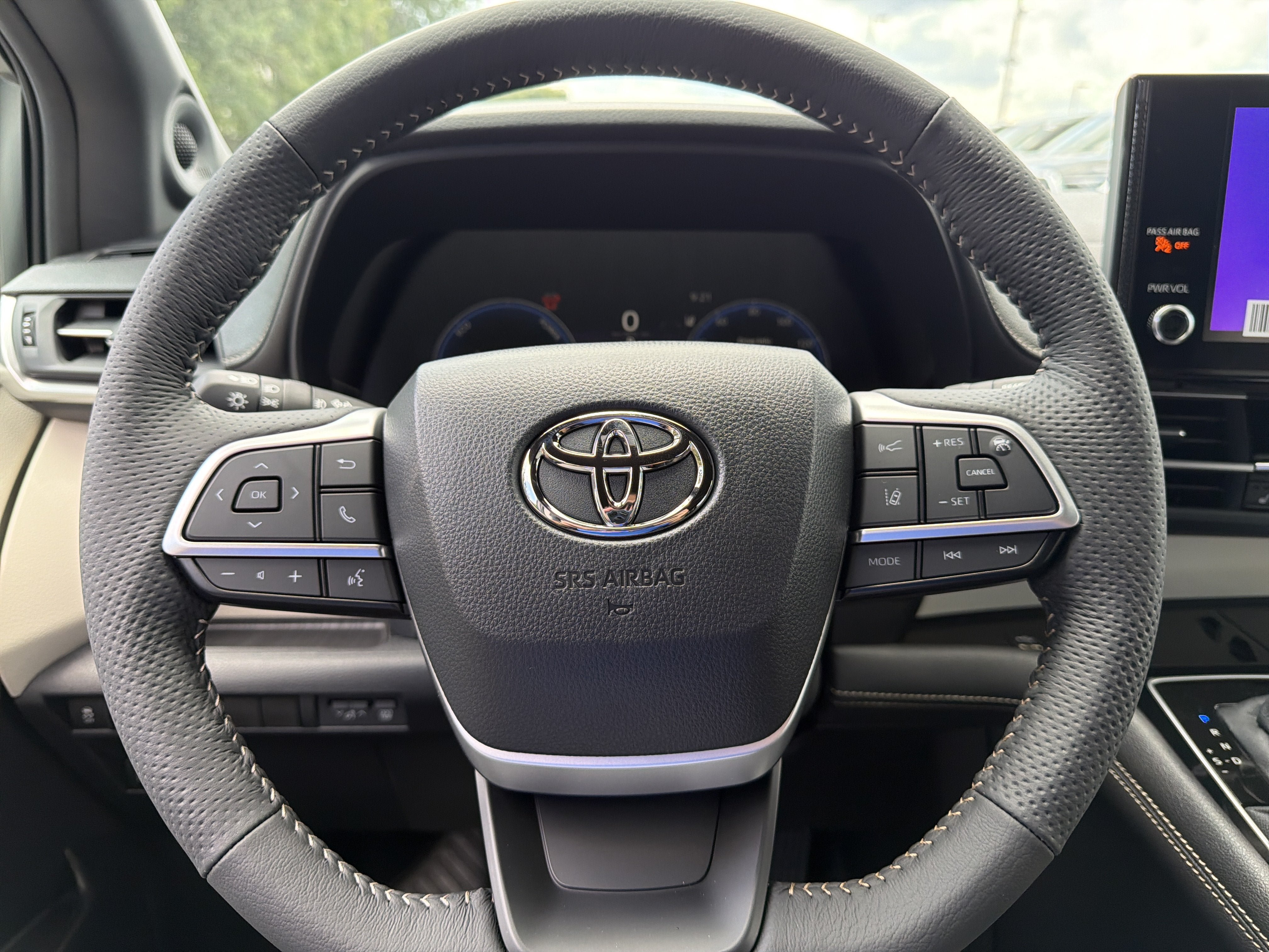 New 2026 Toyota Sienna Limited AWD/4WD image 16
