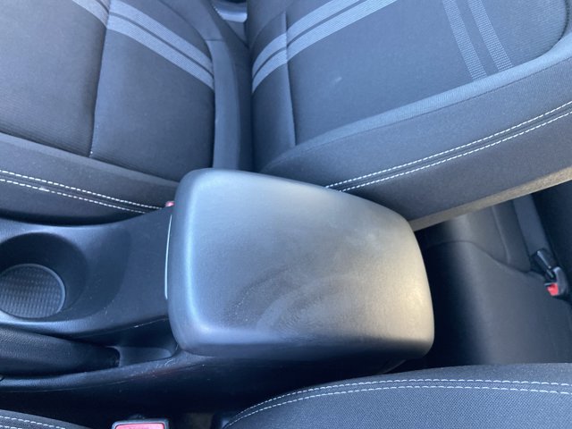 Used 2025 Hyundai Venue SEL FWD image 40