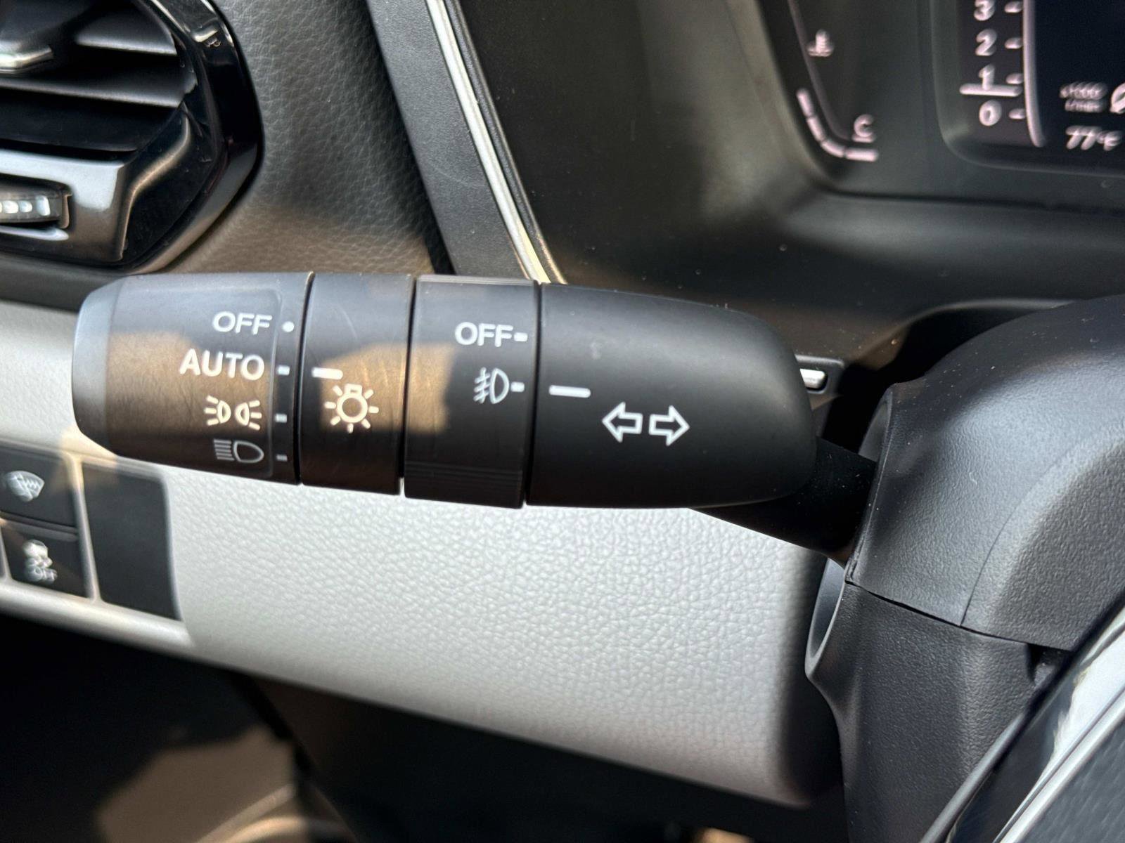 Used 2025 Honda Pilot Elite image 10